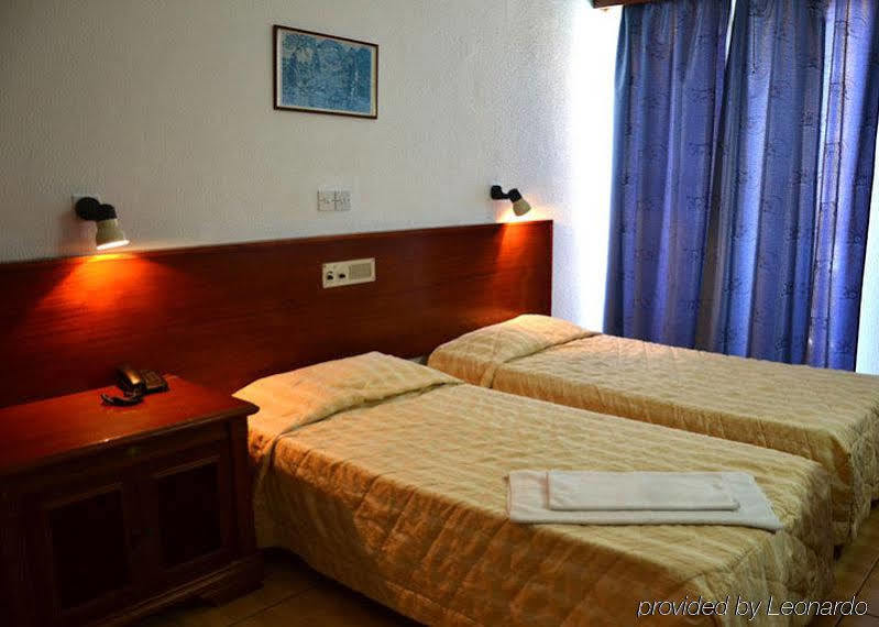 Best Western Plus Larco Hotel Larnaca Ngoại thất bức ảnh