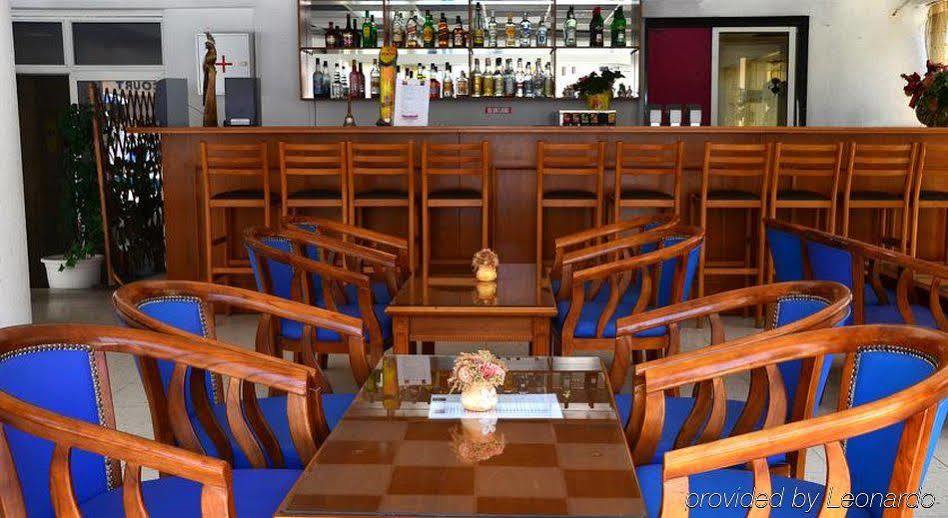 Best Western Plus Larco Hotel Larnaca Ngoại thất bức ảnh