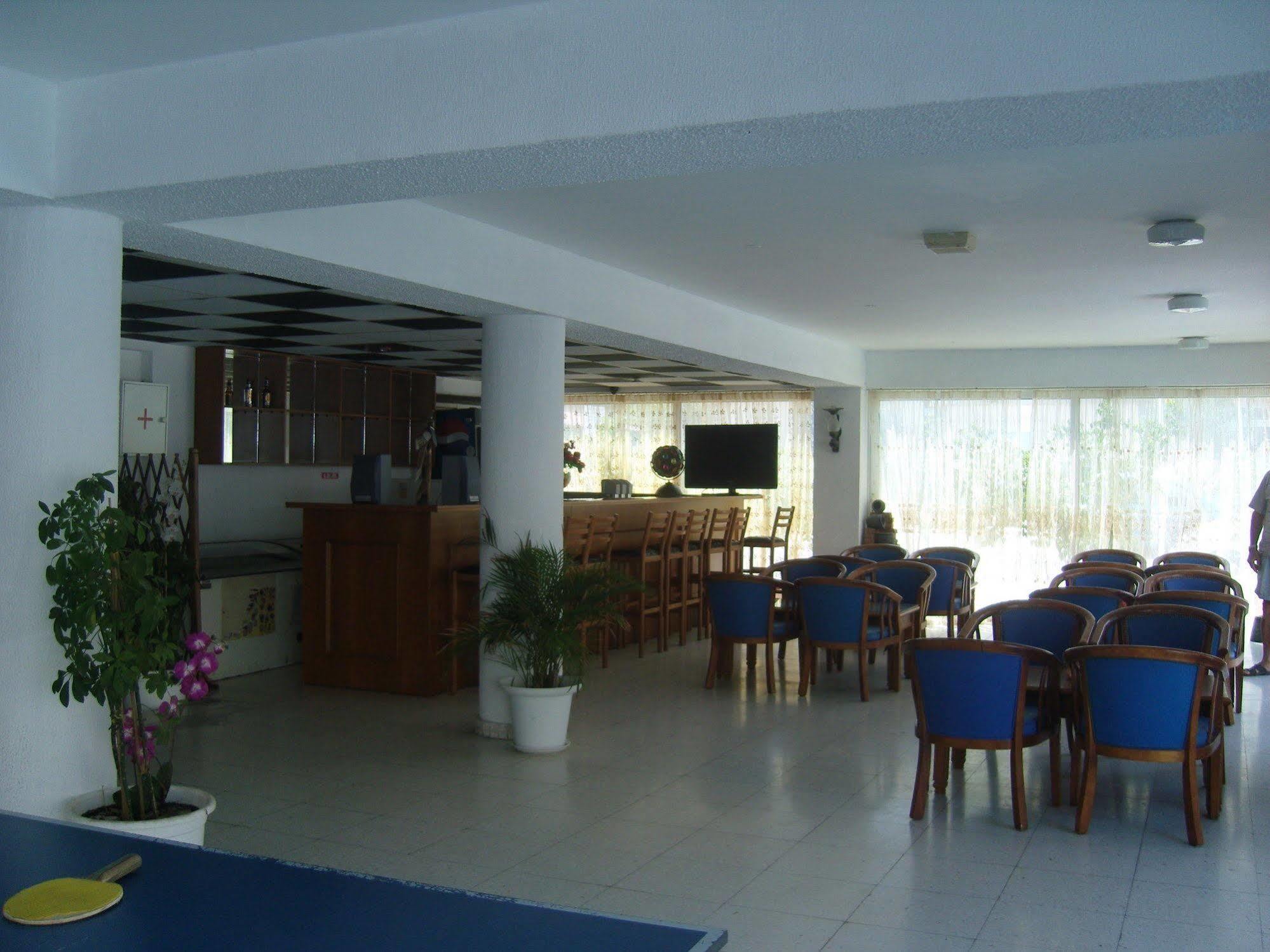 Best Western Plus Larco Hotel Larnaca Ngoại thất bức ảnh