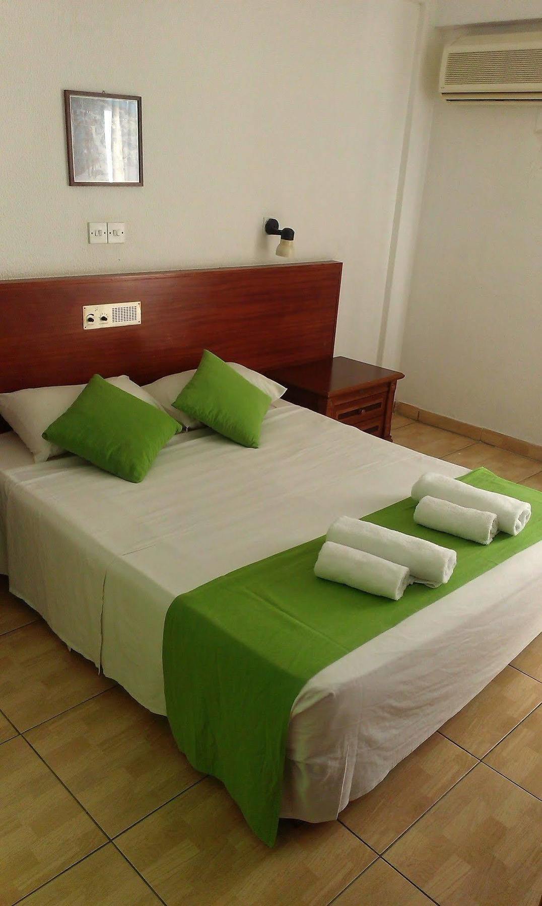 Best Western Plus Larco Hotel Larnaca Ngoại thất bức ảnh