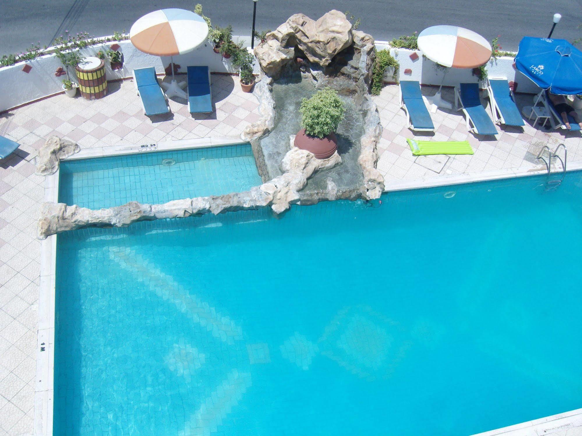 Best Western Plus Larco Hotel Larnaca Ngoại thất bức ảnh