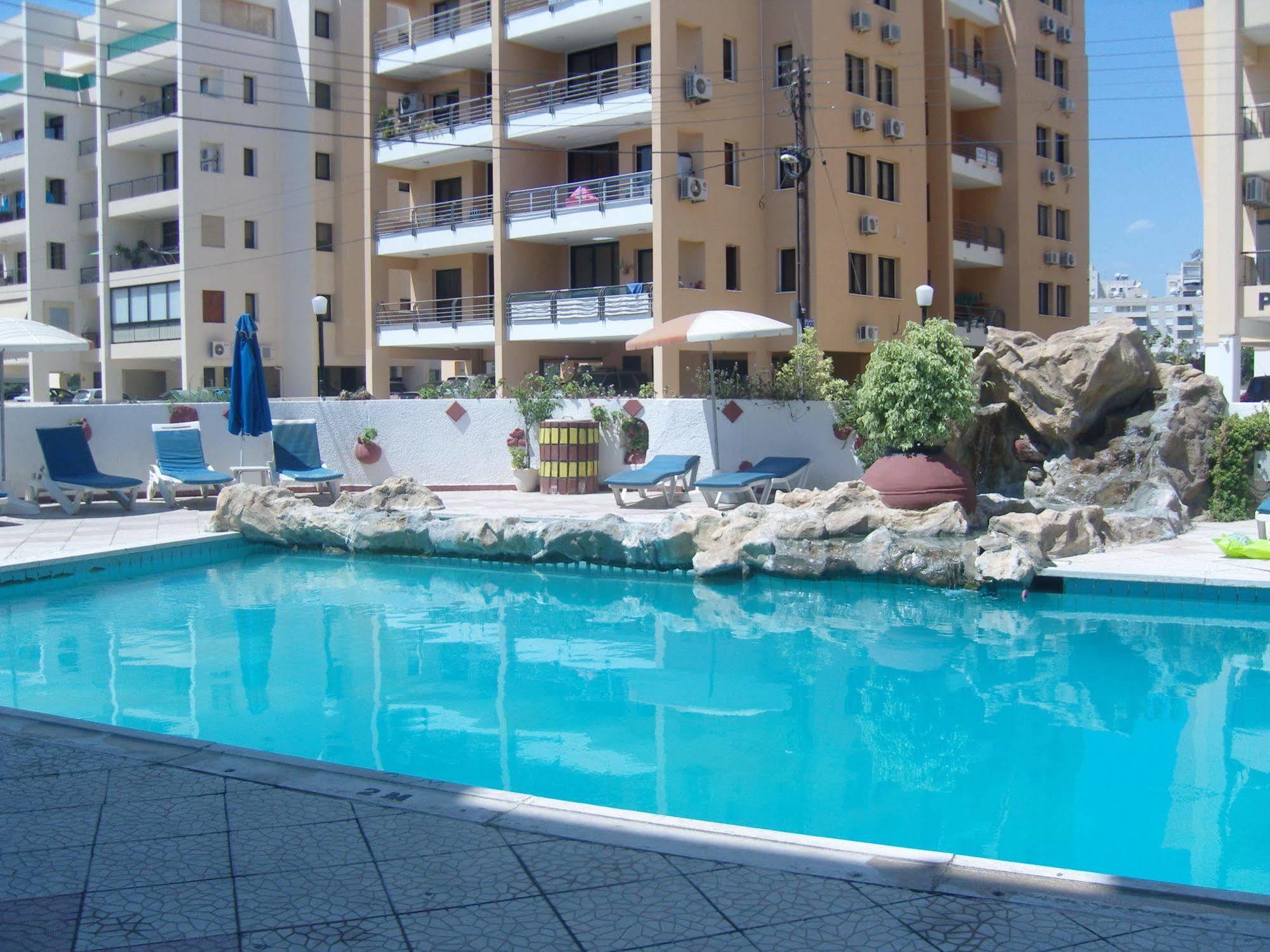 Best Western Plus Larco Hotel Larnaca Ngoại thất bức ảnh